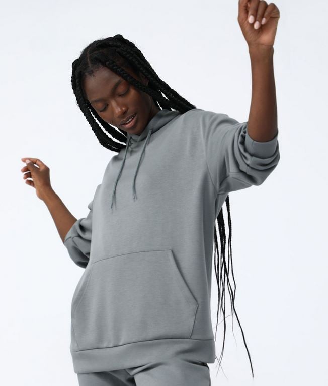 La sudadera de Lefties con la que combinar todos tus looks