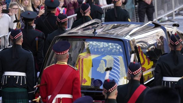 Restos mortales de la Reina Isabel II 