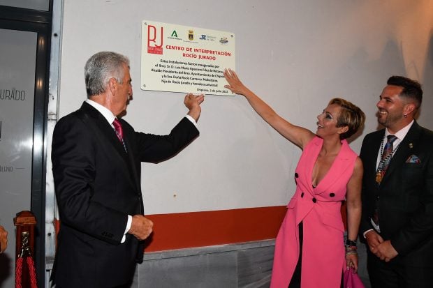 Roc&iacute;o Carrasco con Luis Mario Aparcero / Gtres