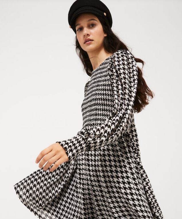 El vestido blanco y negro, id&oacute;neo para una escapada oto&ntilde;al a Par&iacute;s