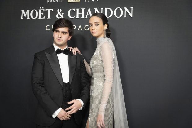 Victoria Federica y Jorge B&aacute;rcenas posando / Gtres