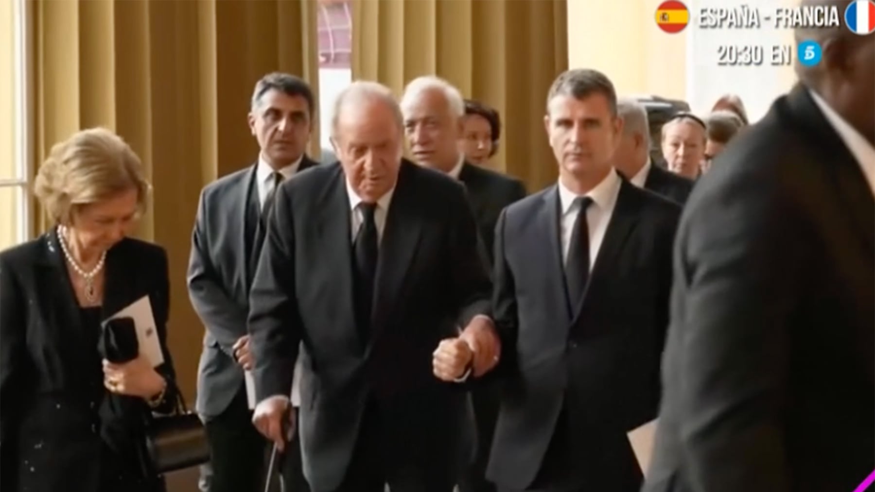 Do&ntilde;a Sof&iacute;a y don Juan Carlos en Londres / Telecinco