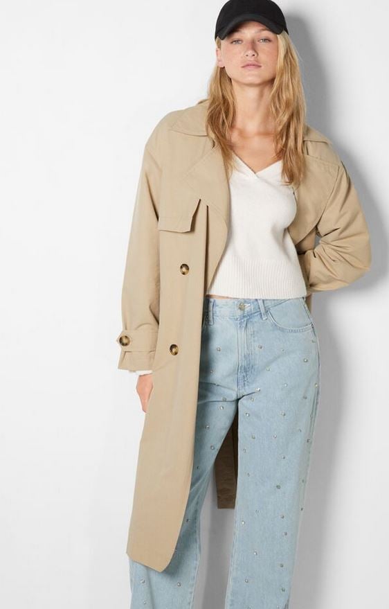 Los jeans de Bershka con strass que podr&aacute;s combinar con zapatillas o con mocasines