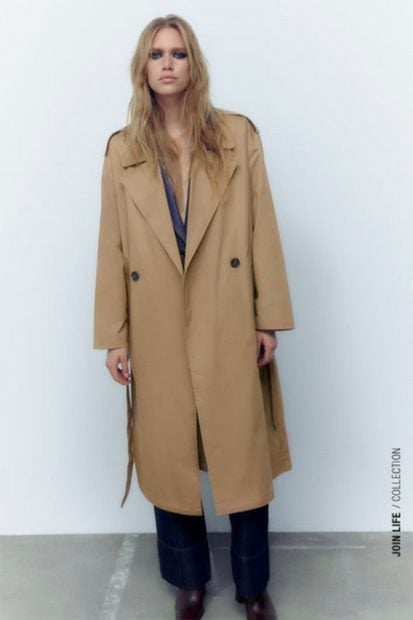 Gabardina oversize / Zara