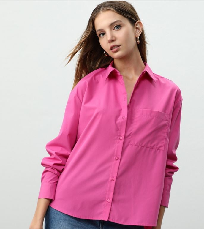 La camisa blanca que te salvar&aacute; cada uno de tus looks y por menos de 9 euros en Lefties