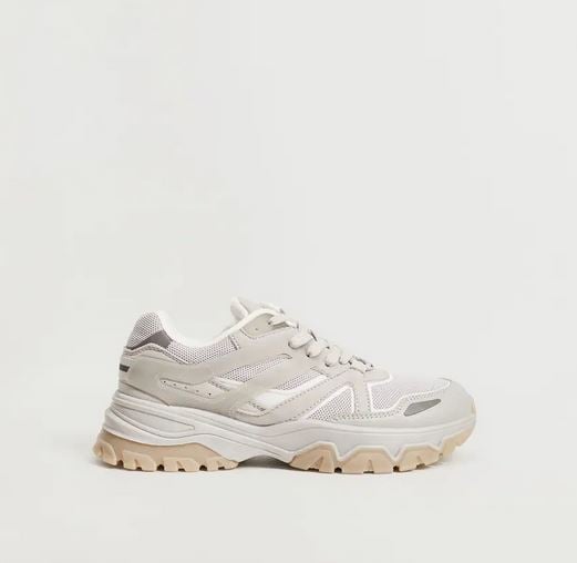 Las zapatillas con suela track de Mango Outlet con un 30% de descuento: &iexcl;Corre a por ellas!