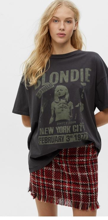 La minifalda de cuadros de Pull&Bear que vuelva a estar de moda