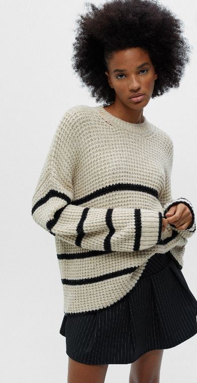 El jersey estilo marinero de Pull&Bear que no puede faltar en tu próximo look