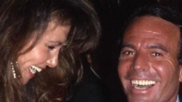 Ana Obreg&oacute;n y Julio Iglesias. (Foto: Instagram)