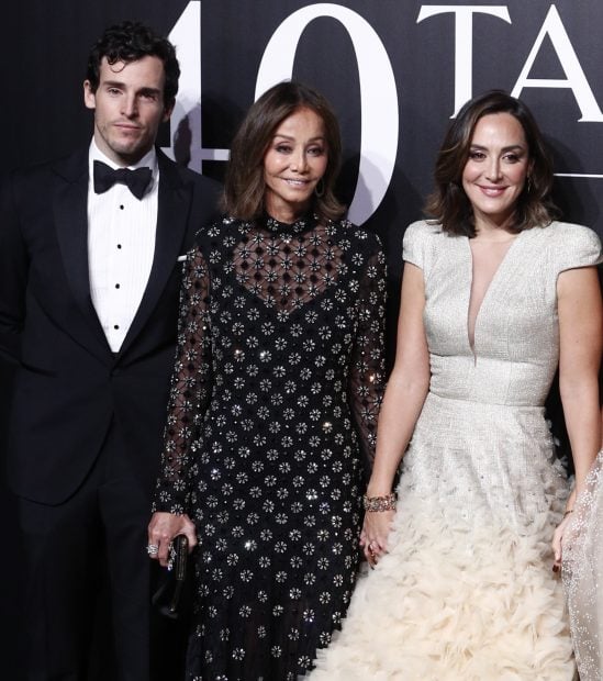 &Iacute;&ntilde;igo Onieva, Isabel Preysler y Tamara Falc&oacute; / Gtres