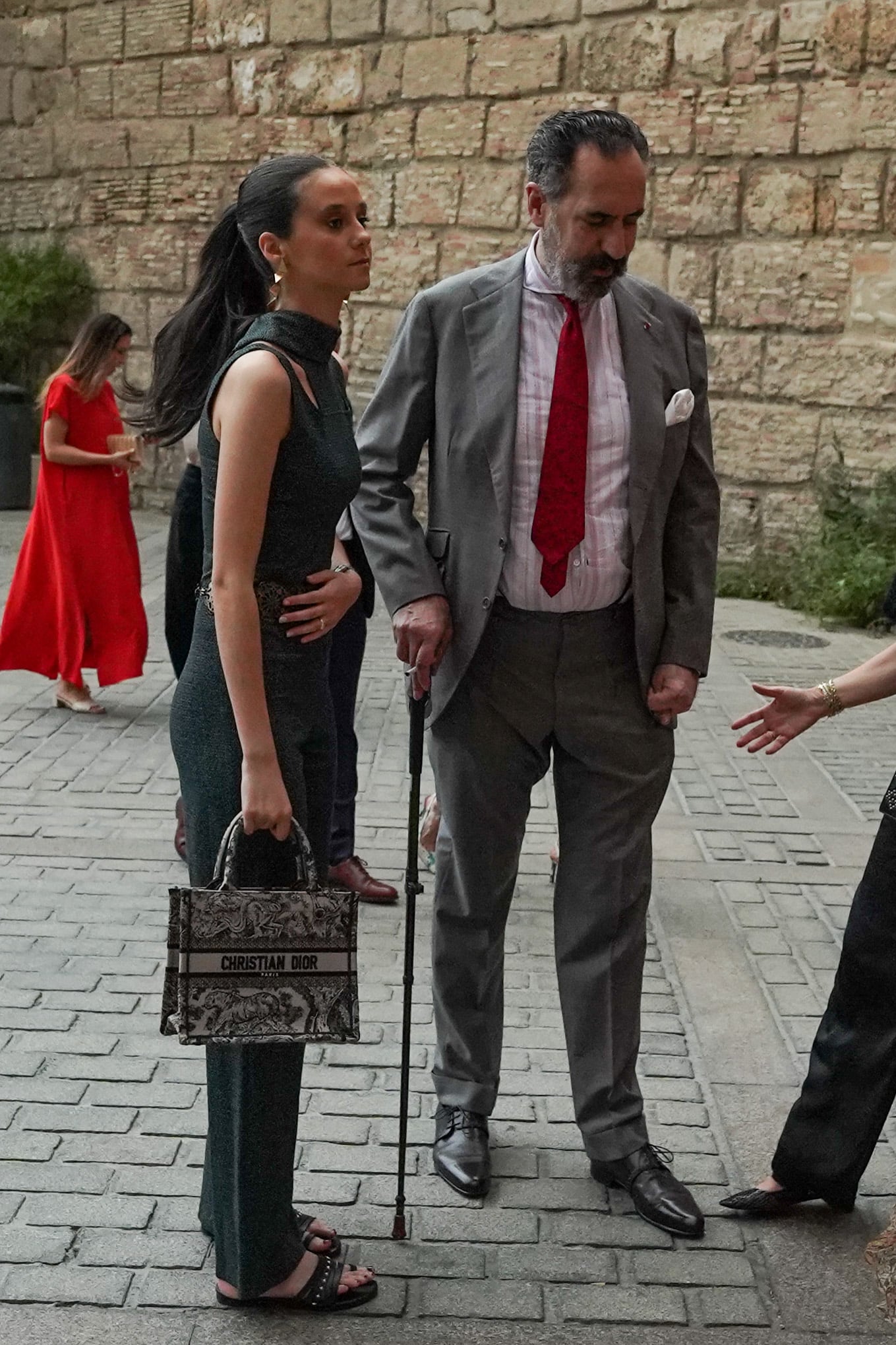 Victoria de Marichalar con su padre. / Gtres