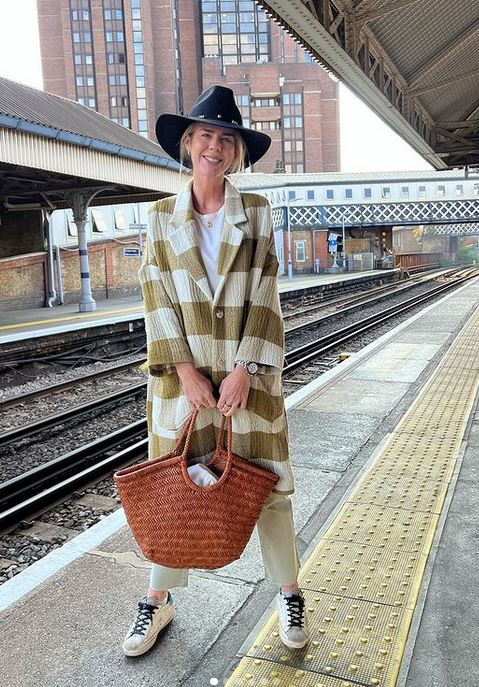 Amelia Bono arrasa con la chaqueta m&aacute;s espectacular de Scalpers