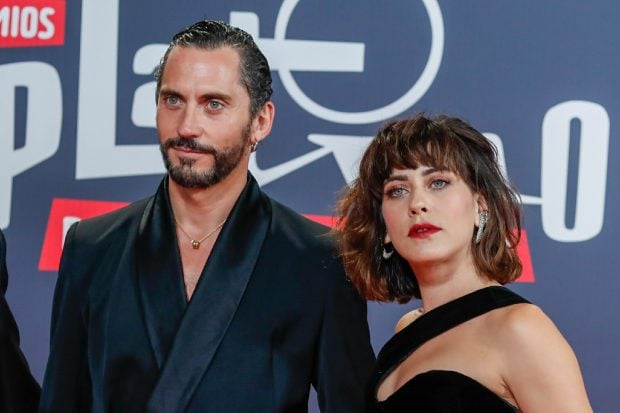 Mar&iacute;a Le&oacute;n y Paco Le&oacute;n posando / Gtres