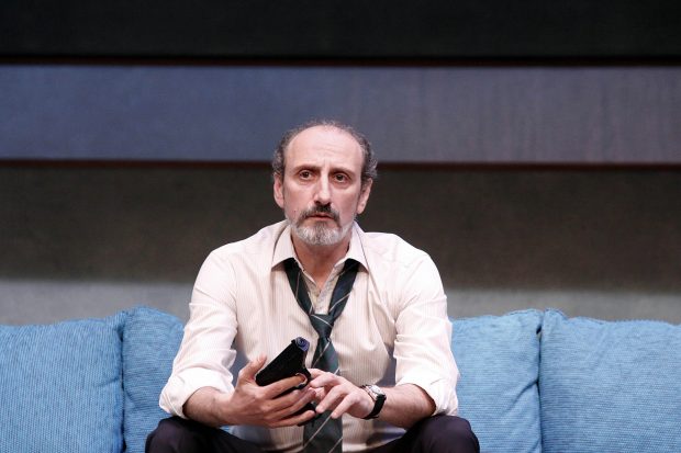 Jos&eacute; Luis Gil en una obra de teatro / Gtres