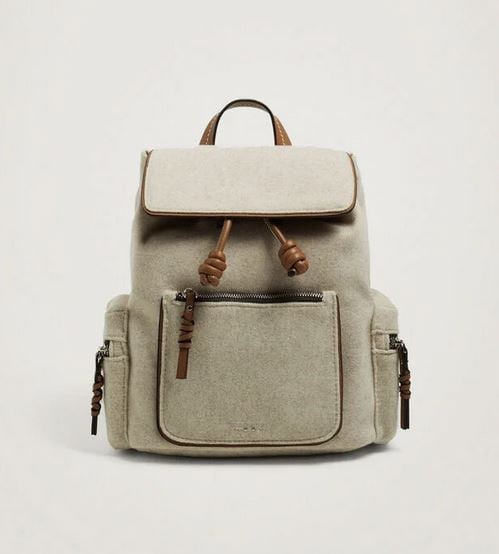 La mochila de Parfois de lo m&aacute;s c&oacute;moda para ir al trabajo o hacer turismo
