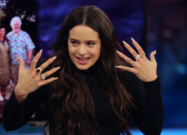 Las u&ntilde;as de Rosal&iacute;a / Gtres