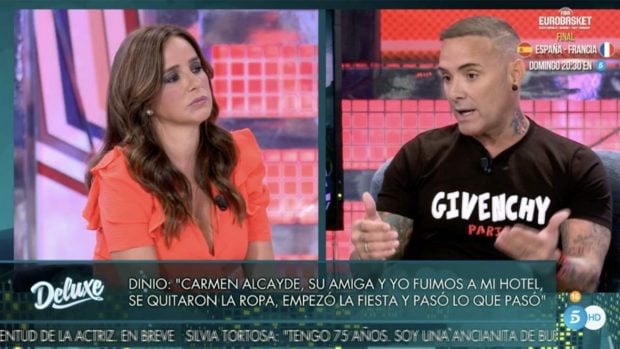 Dinio Garc&iacute;a y Carmen Alcayde en 'S&aacute;lvame' / Telecinco