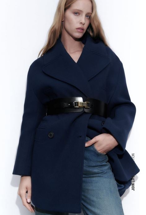 Consigue el look de falda y cinturón de Teresa Bass que tanto ha gustado