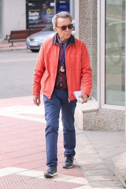 Ortega Cano paseando / Gtres