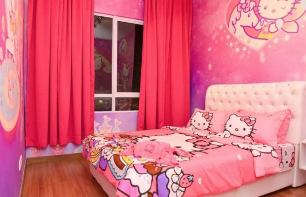 Hello Kitty / Aibnb