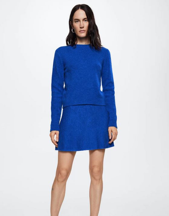El jersey que dará color a tu look en un día nublado de invierno