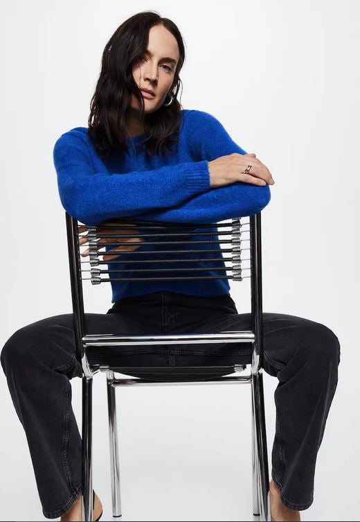 El jersey que dará color a tu look en un día nublado de invierno