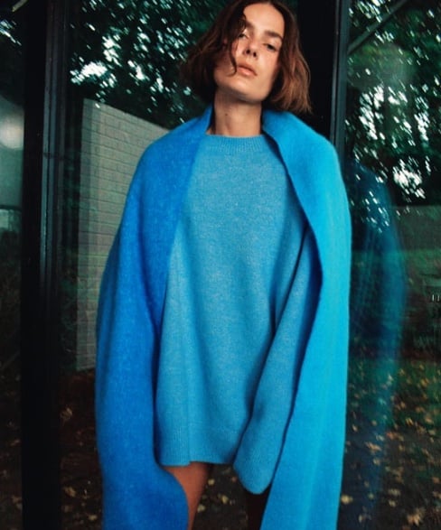 Jersey azul eléctrico