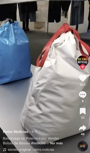 Bolsos en forma de bolsas de basura de Balenciaga / Tiktok