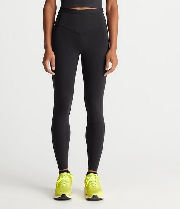 Esta colecci&oacute;n deportiva de Oysho es resistente al agua