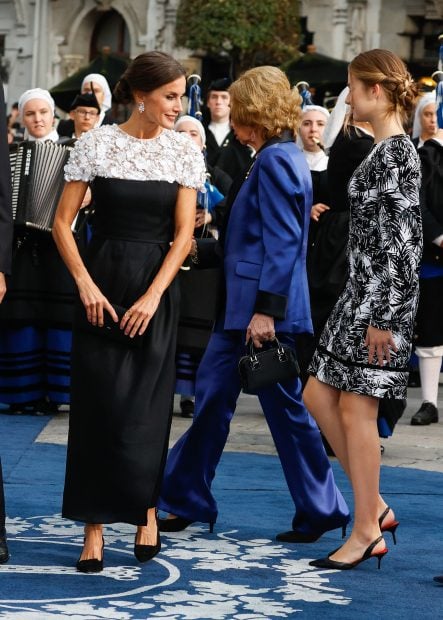 La Reina Sof&iacute;a, la Infanta Sof&iacute;a y la Reina Letizia en los Premios Princesa de Asturias / Gtres