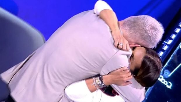 Kiko Hern&aacute;ndez y Marta L&oacute;pez en 'S&aacute;lvame'. (Foto: Telecinco)