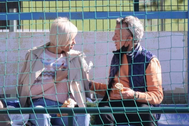 Ana María Aldón y Ortega Cano en un partido de su hijo / Gtres