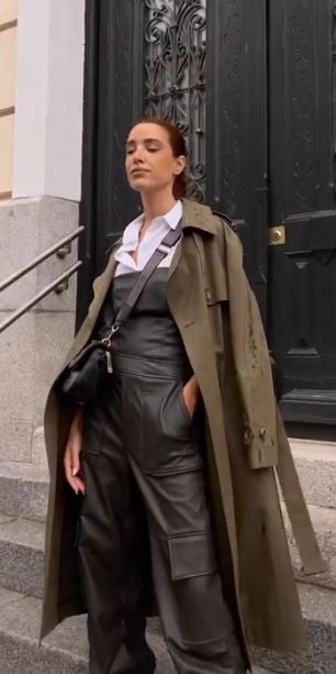Teresa Bass revoluciona las redes con este mono largo efecto piel