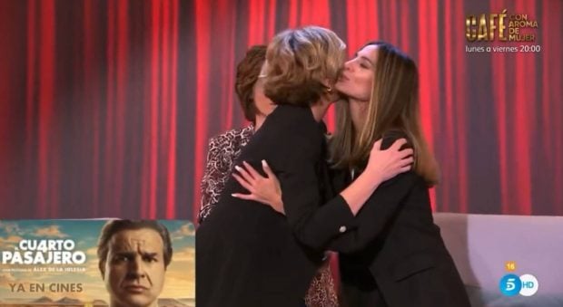Roc&iacute;o Carrasco y Gema Ald&oacute;n en 'S&aacute;lvame' / Telecinco