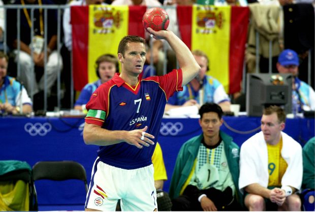 I&ntilde;aki Urdangarin jugando al balonmano / Gtres