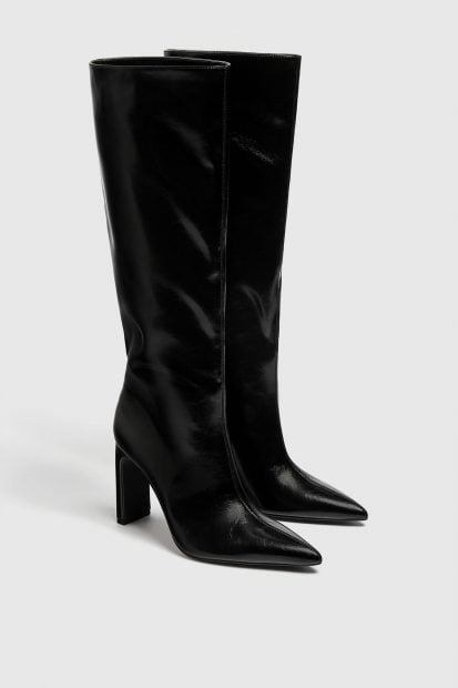 Botas altas en color negro / Pull & Bear