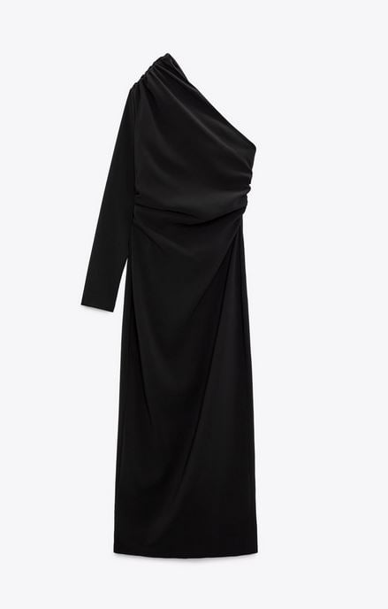 El vestido de Zara con el que podr&aacute;s resaltar esta Nochevieja: elegante y ajustado para lucir tus curvas