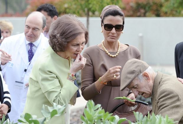 Mozah bint Nasser al-Missned con la Reina Sof&iacute;a / Gtres