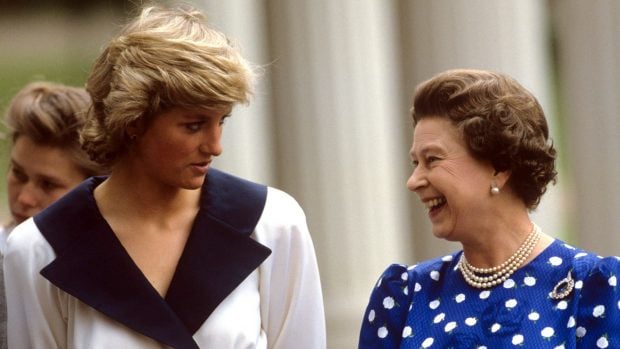 Lady Di y la Reina Isabel II compartiendo momentos / Gtres
