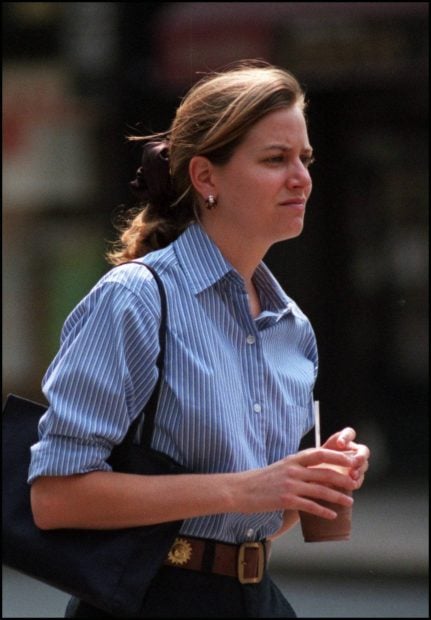 Gigi Howard paseando por Nueva York en 1996 / Gtres