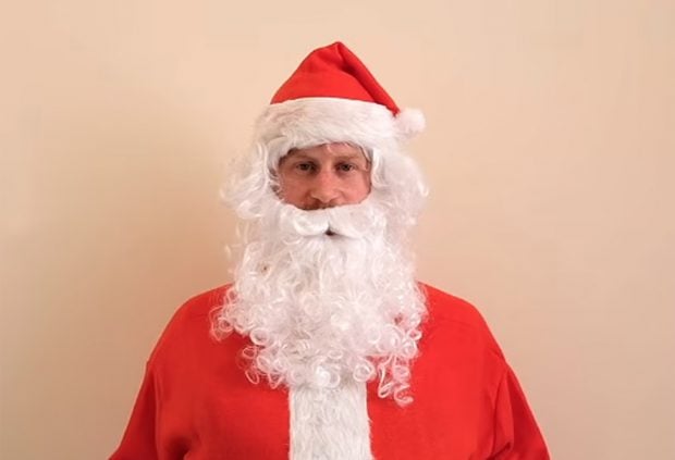 El pr&iacute;ncipe Enrique vestido de Pap&aacute; Noel / Instagram