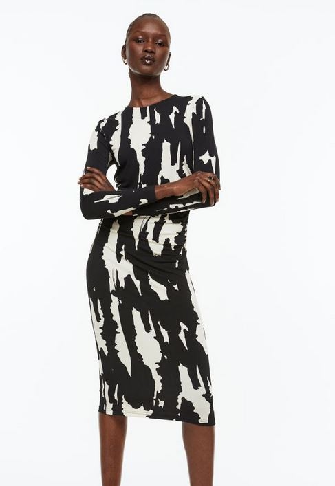 Sorprende en la cena de empresa con este vestido de H&M que te har&aacute; cuerpazo