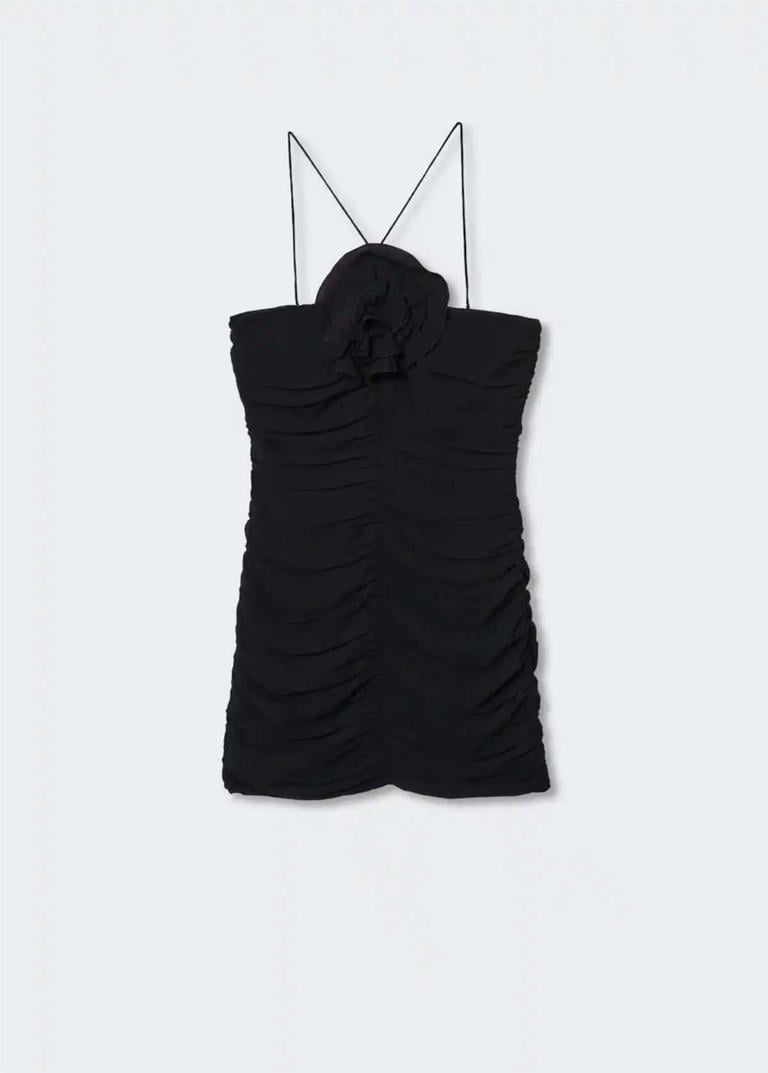 Vestido negro de Mango / Gtres