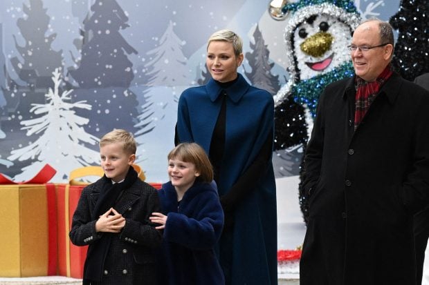Charlene y Alberto de M&oacute;naco junto a sus hijos, Jacques y Gabriella / Gtres