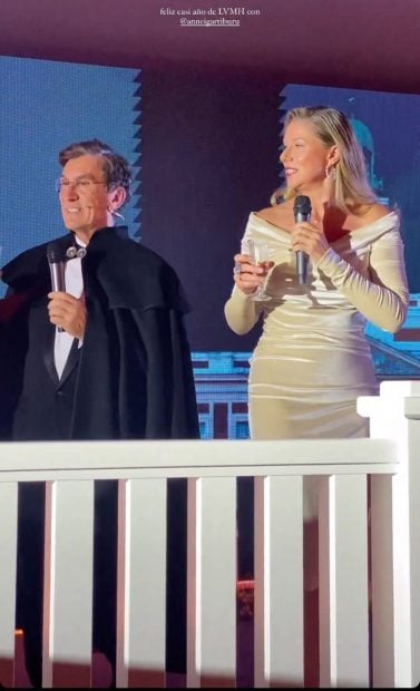 Anne Igartiburu 'dando las Campanadas' en el evento de LVMH / Instagram