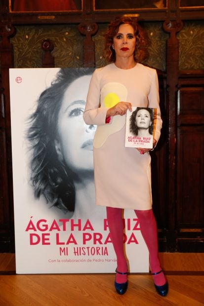 &Aacute;gatha Ruiz de la Prada en la presentaci&oacute;n de su libro / Gtres
