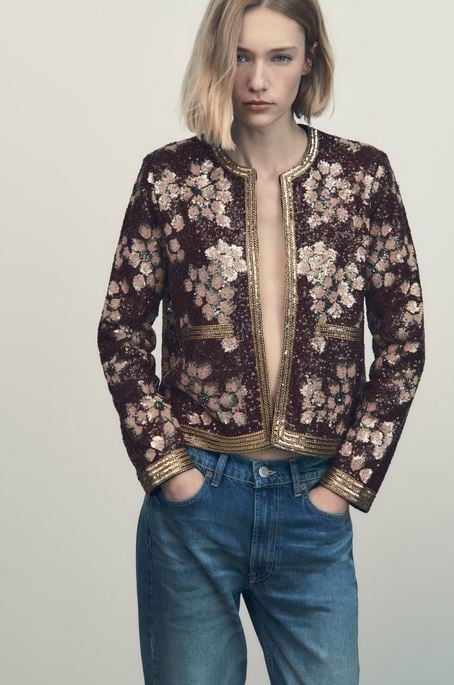 Zara tiene la blazer más vendida de edición limitada para estas navidades