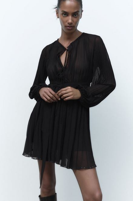 No te quedes sin el vestido de Zara que est&aacute; arrasando y cuesta menos de 23 euros