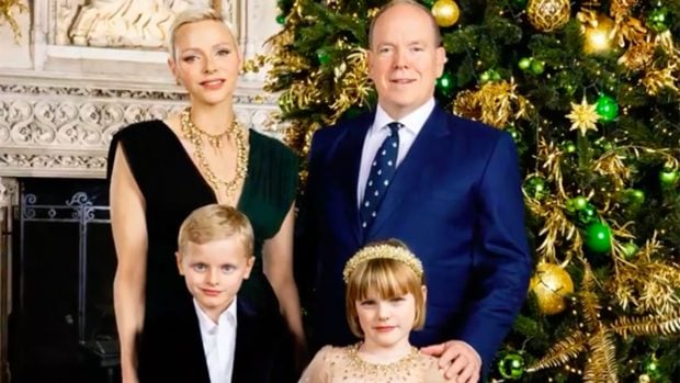 Charlene y Alberto de Mónaco junto a sus hijos / Instagram @palaisprincierdemonaco