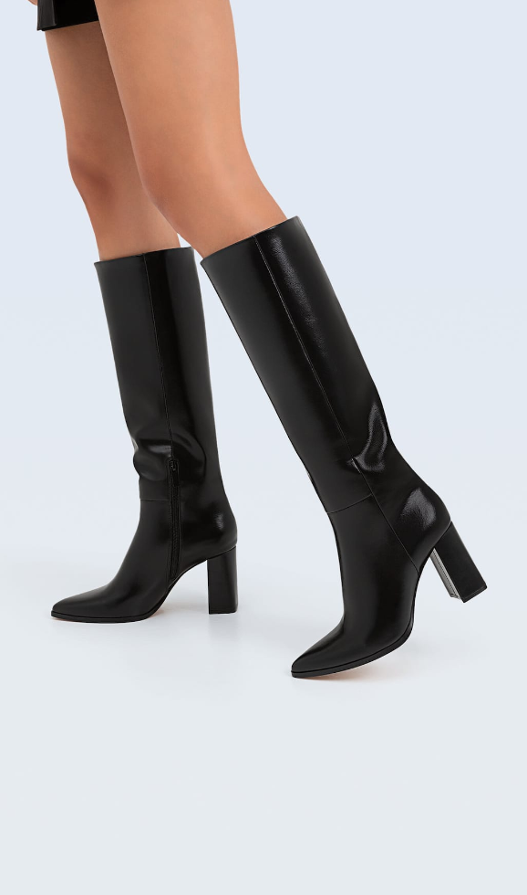 Estas botas altas de Stradivarius son todo un cl&aacute;sico: no te quedes sin ellas